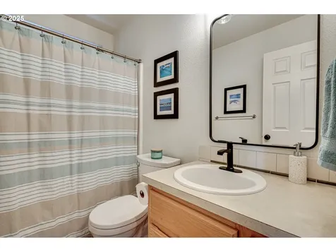 1648 N 9th Street Washougal WA 98671