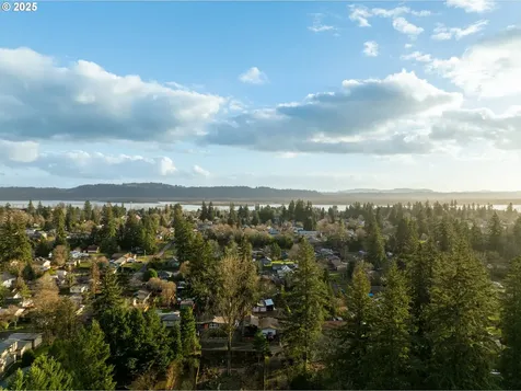 1648 N 9th Street Washougal WA 98671