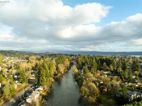 1648 N 9th Street Washougal WA 98671
