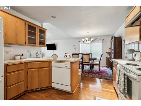 1730 SE 92nd Avenue Portland OR 97216