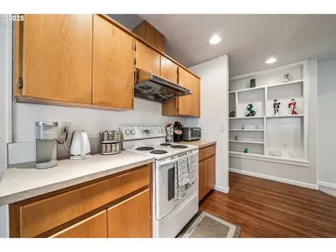 1730 SE 92nd Avenue Portland OR 97216
