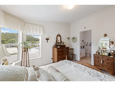 1003 Shadow Ranch Lane Roseburg OR 97470