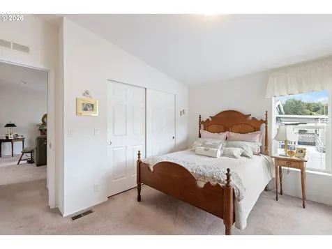 1003 Shadow Ranch Lane Roseburg OR 97470