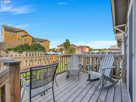 105 Ocean Beach Boulevard Long Beach WA 98631