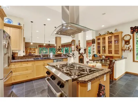 284 SE 41st Court Gresham OR 97080
