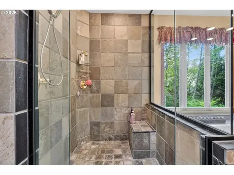 284 SE 41st Court Gresham OR 97080