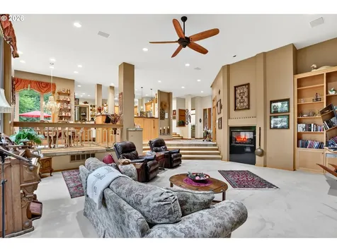 284 SE 41st Court Gresham OR 97080
