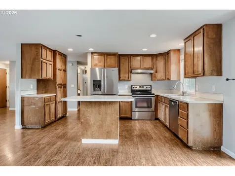 2040 NE 213th Avenue Fairview OR 97024