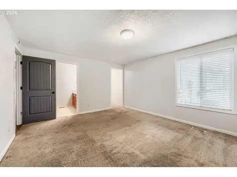 2040 NE 213th Avenue Fairview OR 97024
