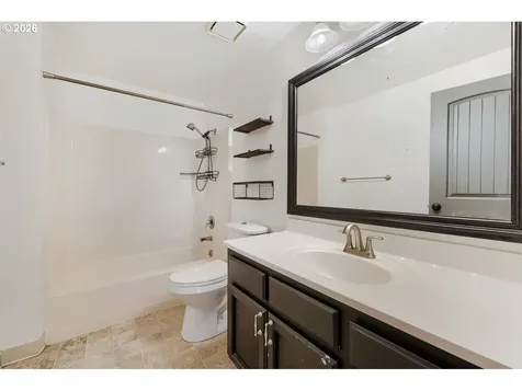 2040 NE 213th Avenue Fairview OR 97024