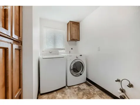 2040 NE 213th Avenue Fairview OR 97024
