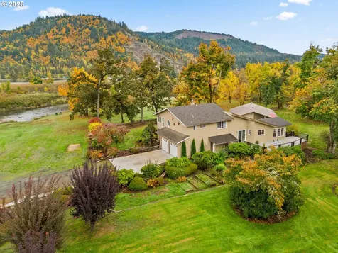 81541 Davisson Road Creswell OR 97426