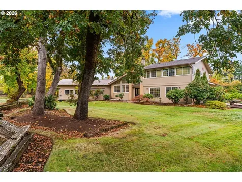 81541 Davisson Road Creswell OR 97426