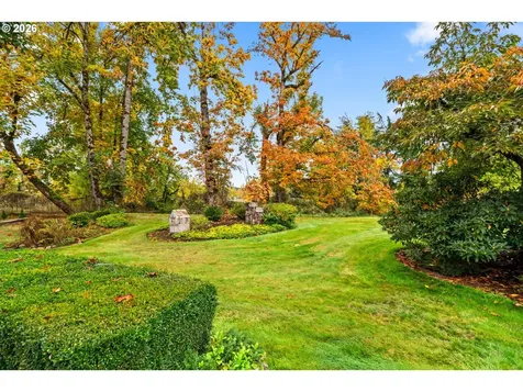 81541 Davisson Road Creswell OR 97426