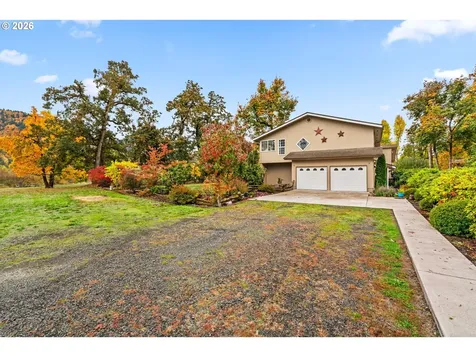 81541 Davisson Road Creswell OR 97426