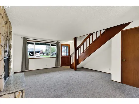 25122 Cheney Drive Veneta OR 97487