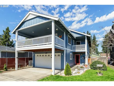 9907 SE Amherst Street Clackamas OR 97015