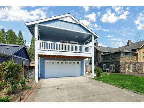 9907 SE Amherst Street Clackamas OR 97015