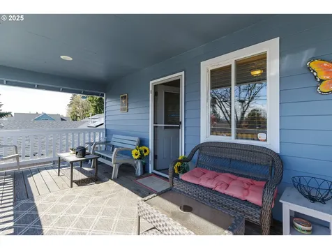 9907 SE Amherst Street Clackamas OR 97015
