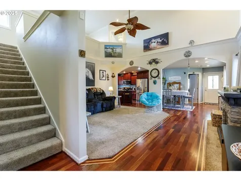 9907 SE Amherst Street Clackamas OR 97015