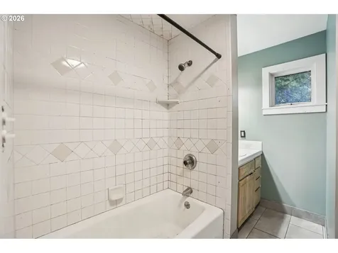 4036 NE 102nd Avenue Portland OR 97220