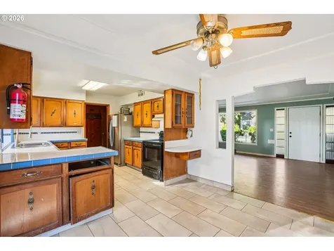 4036 NE 102nd Avenue Portland OR 97220