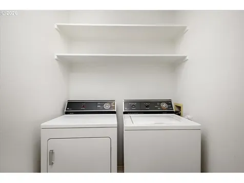 2341 NW Overton Street Portland OR 97210
