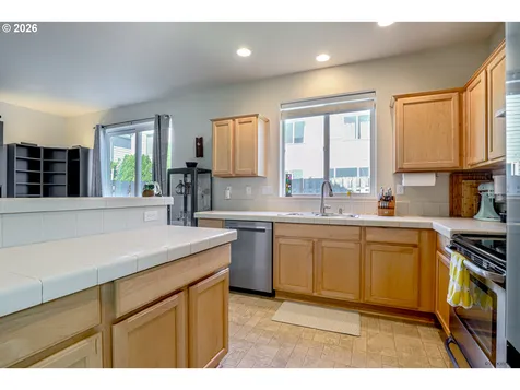 1652 SW Wright Place Troutdale OR 97060