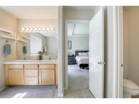 1652 SW Wright Place Troutdale OR 97060