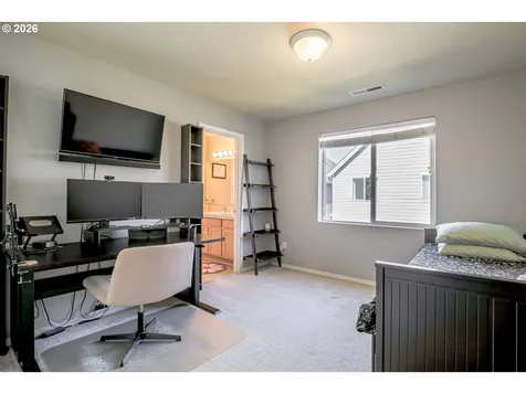 1652 SW Wright Place Troutdale OR 97060