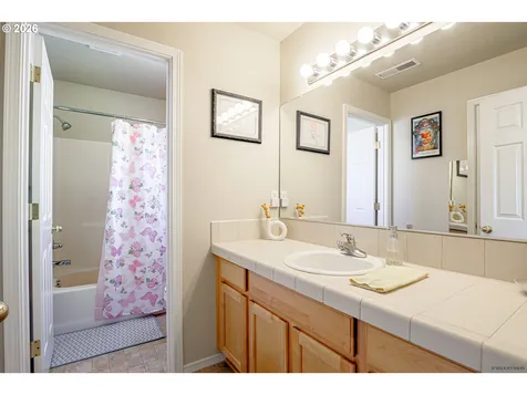 1652 SW Wright Place Troutdale OR 97060