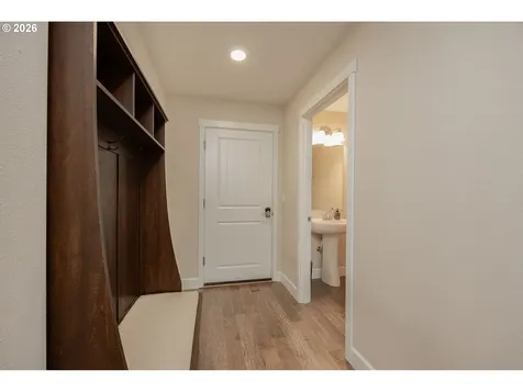 5710 NE 133rd Street Vancouver WA 98686