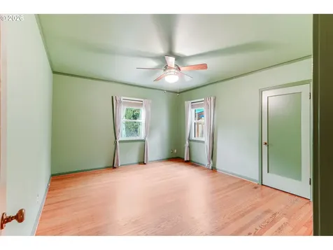 4446 NE Irving Street Portland OR 97213
