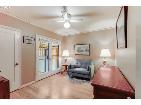 4446 NE Irving Street Portland OR 97213