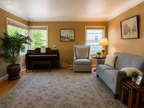 4446 NE Irving Street Portland OR 97213
