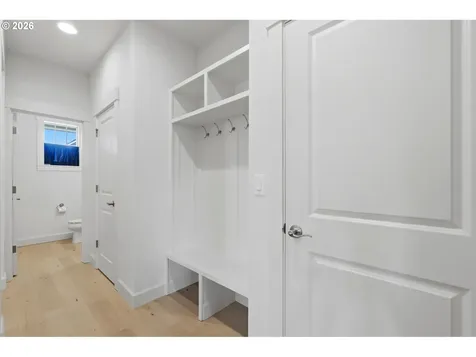 205 NW 116th Street Vancouver WA 98685