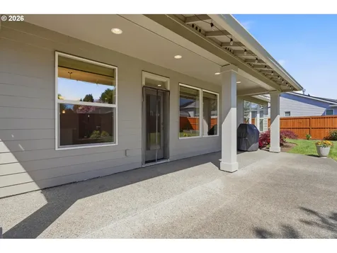 205 NW 116th Street Vancouver WA 98685
