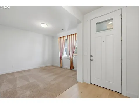 205 NW 116th Street Vancouver WA 98685