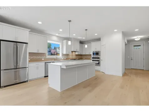 205 NW 116th Street Vancouver WA 98685