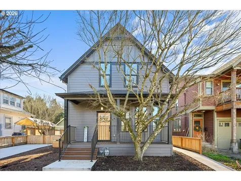 4234 SE Yamhill Street Portland OR 97215