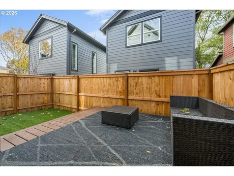 4234 SE Yamhill Street Portland OR 97215