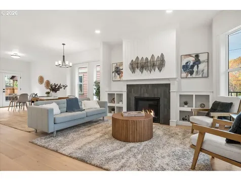 4234 SE Yamhill Street Portland OR 97215
