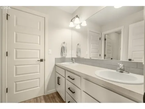 9703 NE 106th Street Vancouver WA 98662
