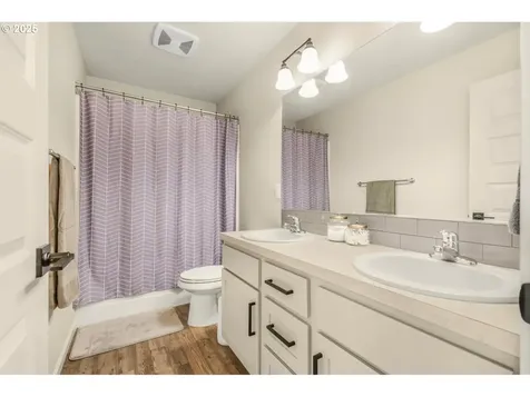 9703 NE 106th Street Vancouver WA 98662