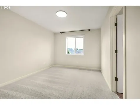 9703 NE 106th Street Vancouver WA 98662
