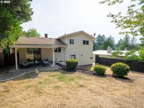 2315 SW Iowa Street Portland OR 97239