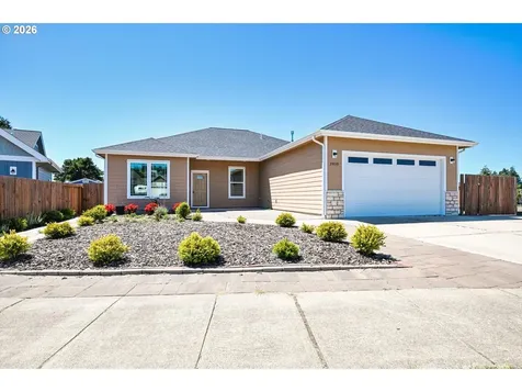 2010 Roosevelt Loop North Bend OR 97459