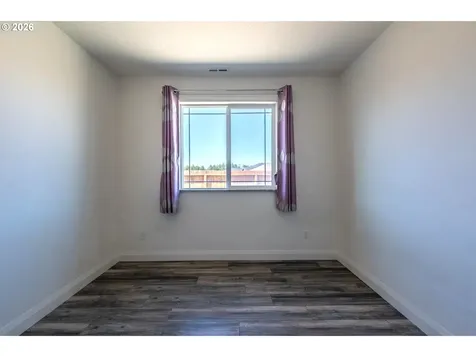 2010 Roosevelt Loop North Bend OR 97459