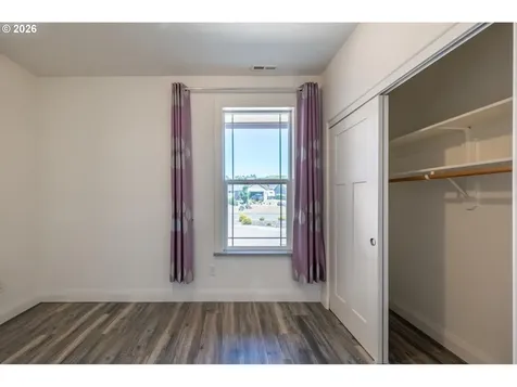 2010 Roosevelt Loop North Bend OR 97459