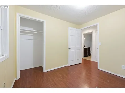13228 SE Brooklyn Court Portland OR 97236